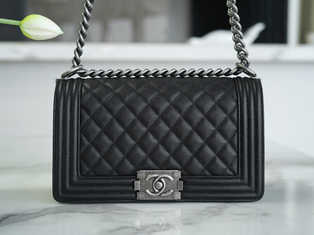 CHANEL 𝗟𝗲𝗯𝗼𝘆 正品皮小球纹 黑银中号