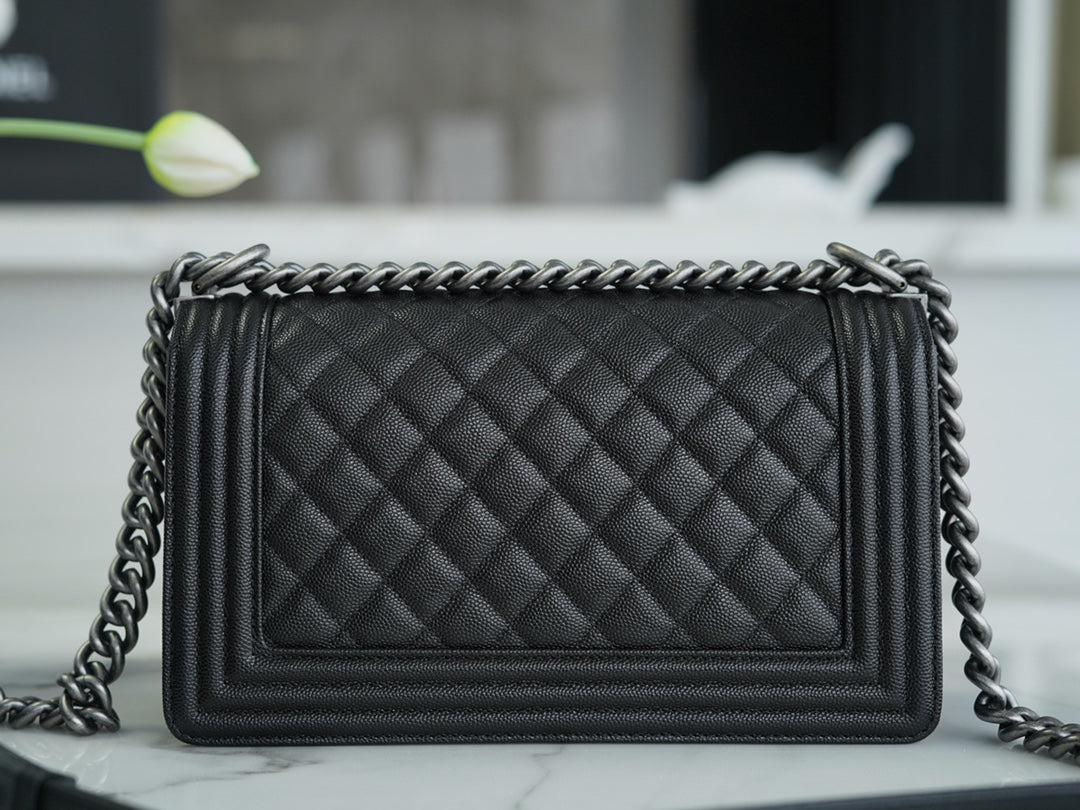 CHANEL 𝗟𝗲𝗯𝗼𝘆 正品皮小球纹 黑银中号