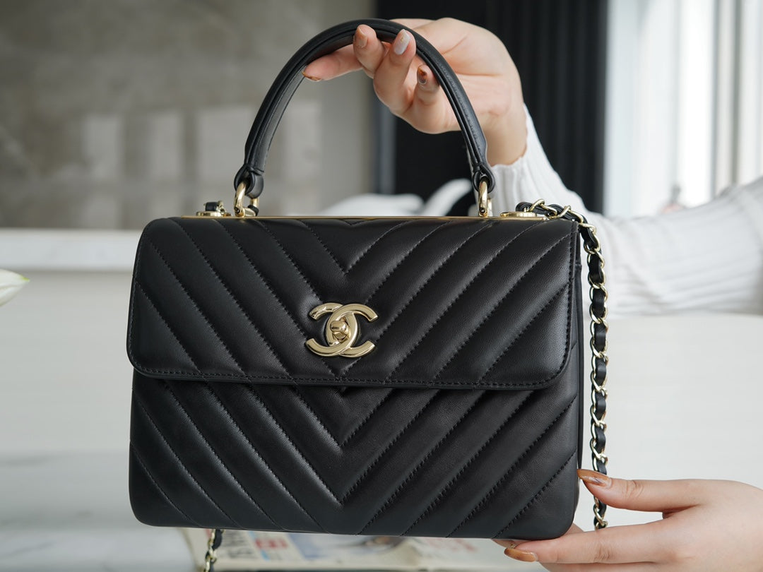 CHANEL Trendy CC Ｖ纹🐑气质经典黑