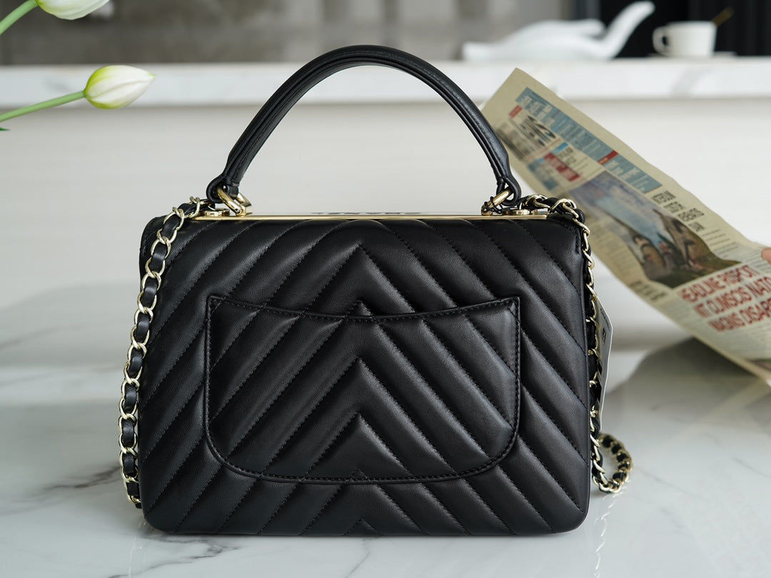 CHANEL Trendy CC Ｖ纹🐑气质经典黑