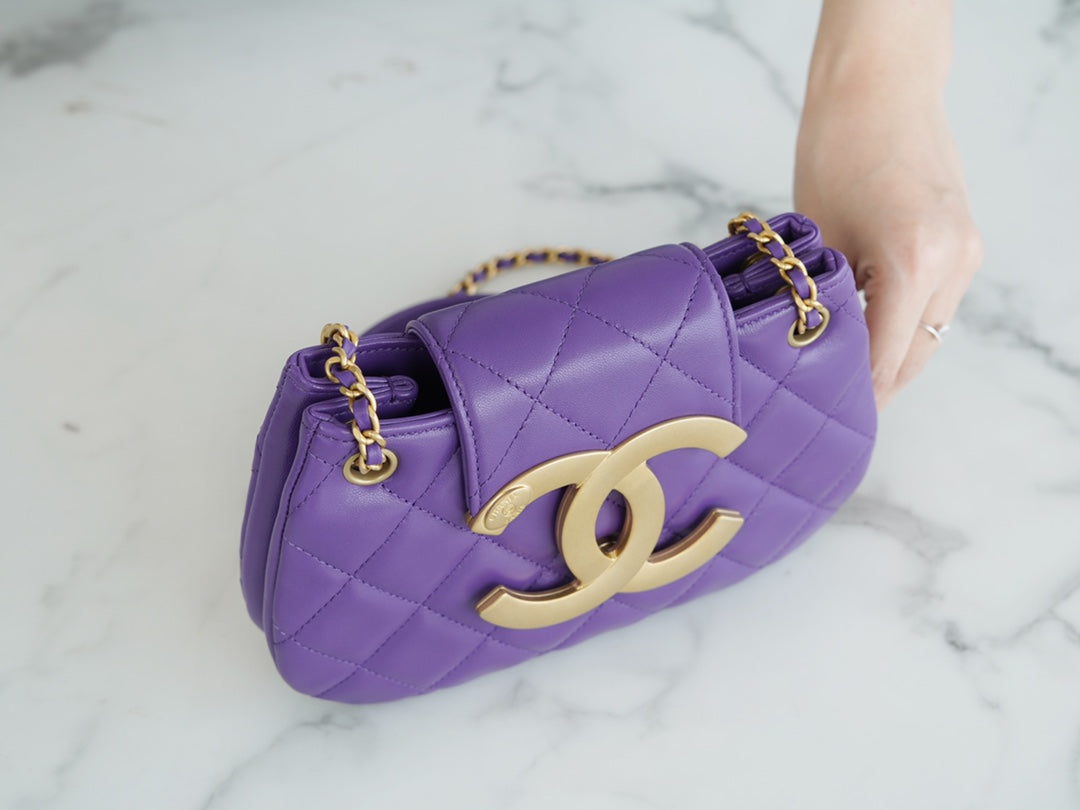 CHANEL 𝟐𝟒𝐂复古大𝒍𝒐𝒈𝒐  邮差包