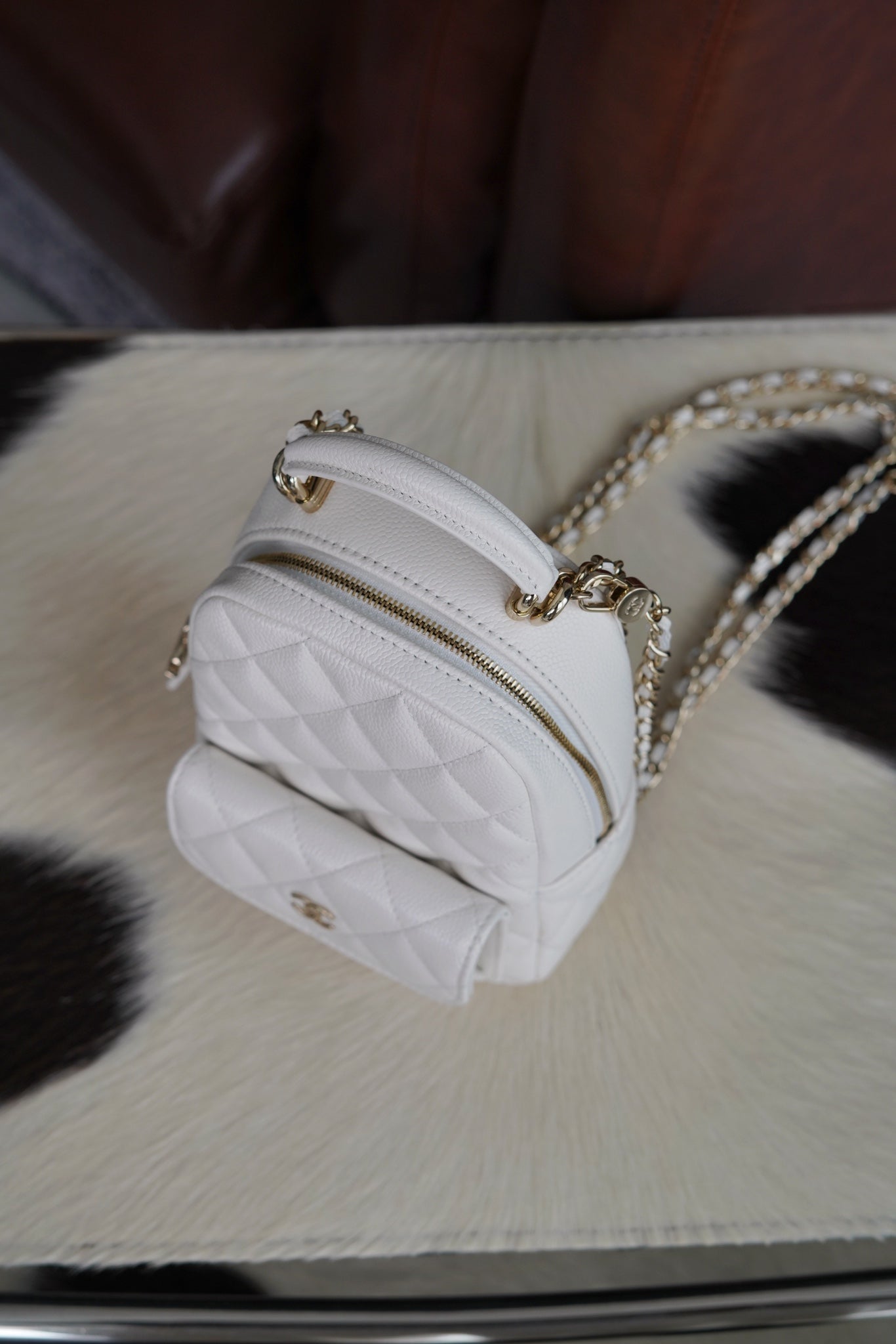 CHANEL 24C mini双肩背包 白色 正品皮