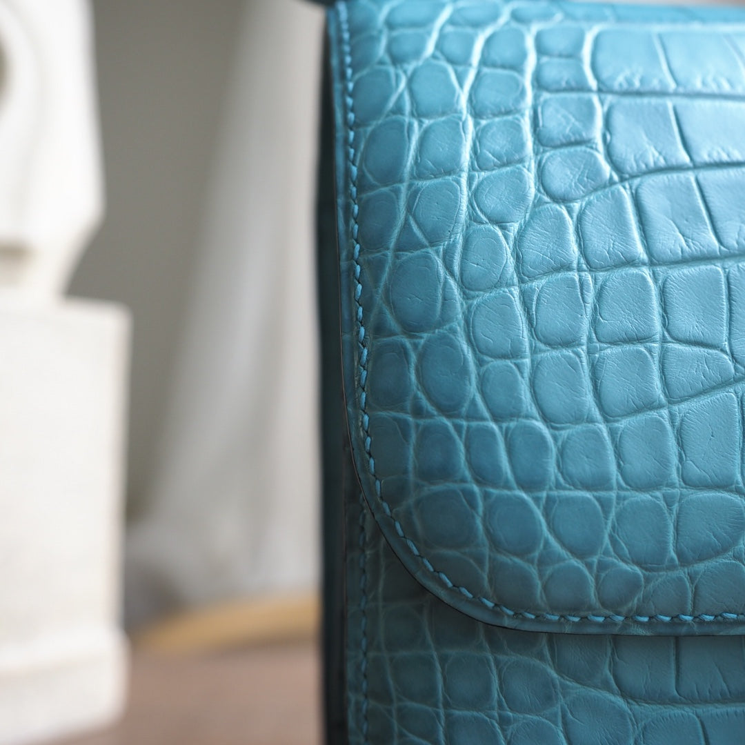 Hermes Constance 19cm 08/圣杯蓝/Blue pale Coro leather Palladium hardware