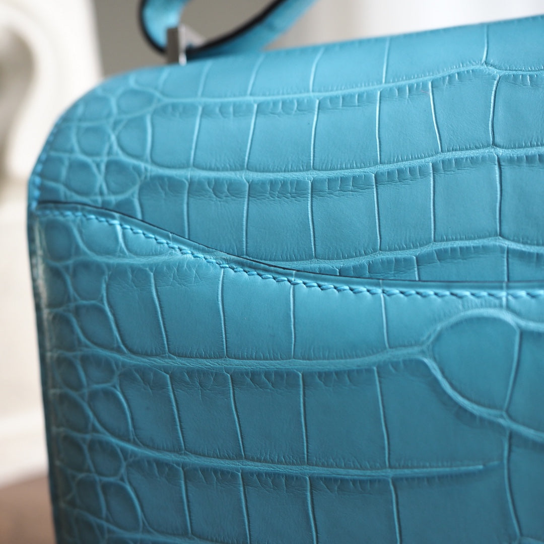 Hermes Constance 19cm 08/圣杯蓝/Blue pale Coro leather Palladium hardware