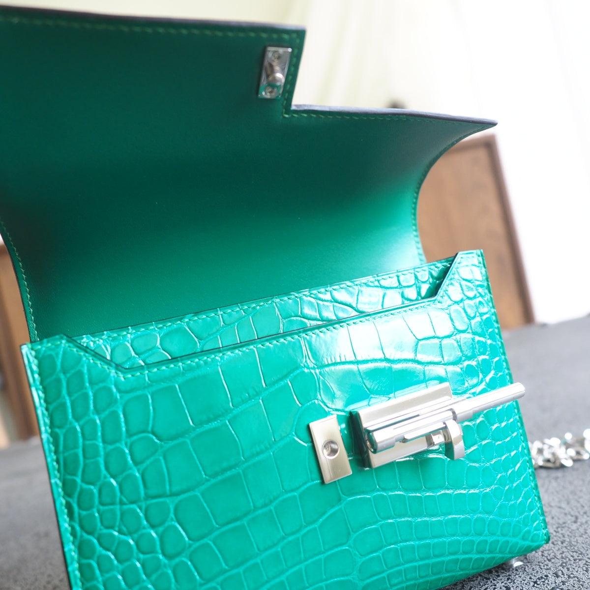 Hermes Verrou 19cm 6Q/翡翠绿/Vert emeraude Shiny cror leather Palladium hardware