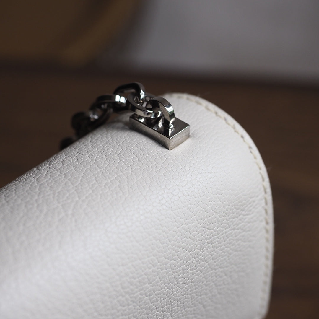 Hermes Verrou 19cm 10/奶昔白/Craie Chevre leather Palladium hardware