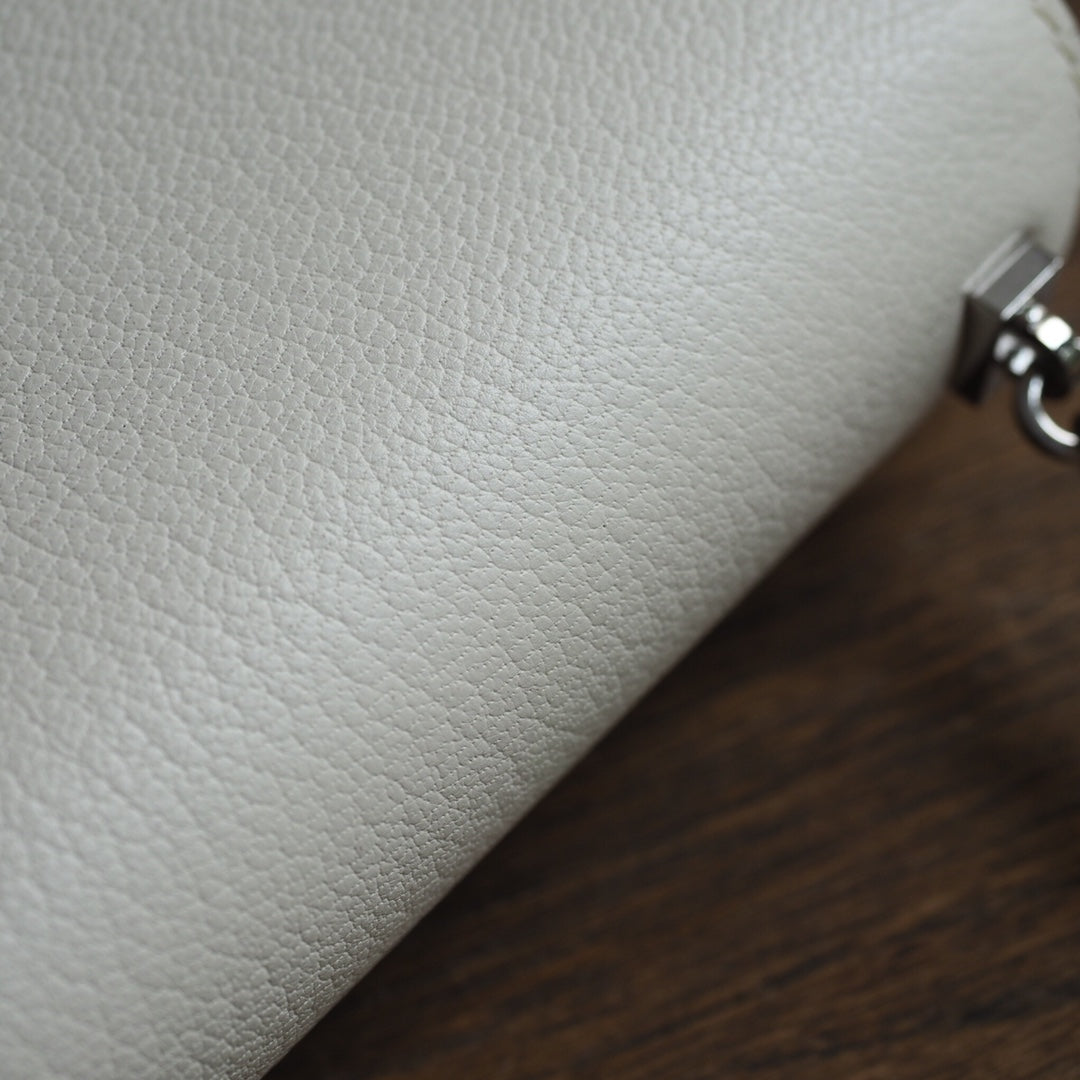 Hermes Verrou 19cm 10/奶昔白/Craie Chevre leather Palladium hardware