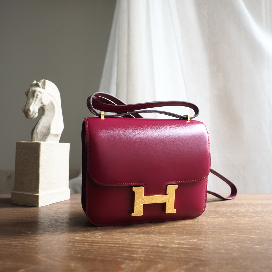 Hermes Constance 19cm B5/宝石红/Ruby Box leather Gold hardware