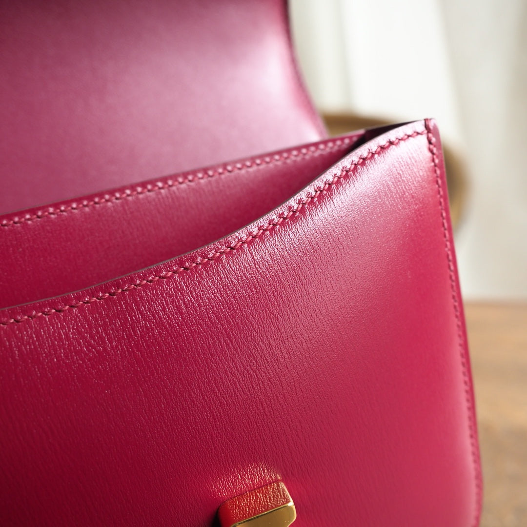 Hermes Constance 19cm B5/宝石红/Ruby Box leather Gold hardware
