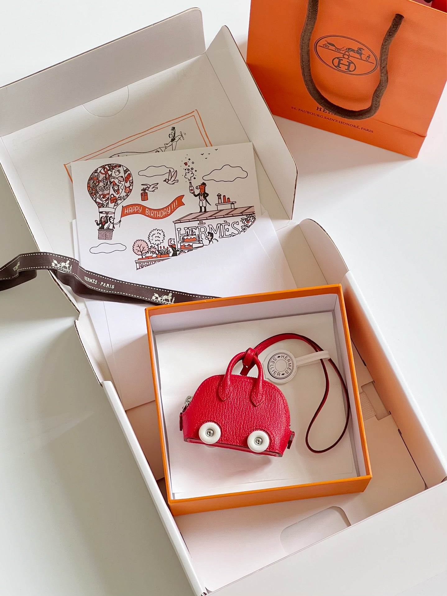 Hermes pendant Bolide on Wheels