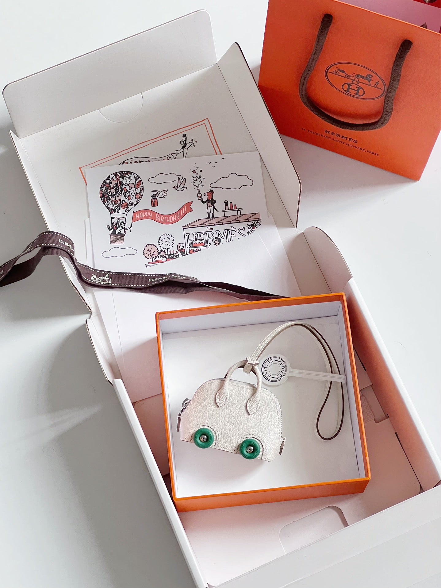 Hermes pendant Bolide on Wheels