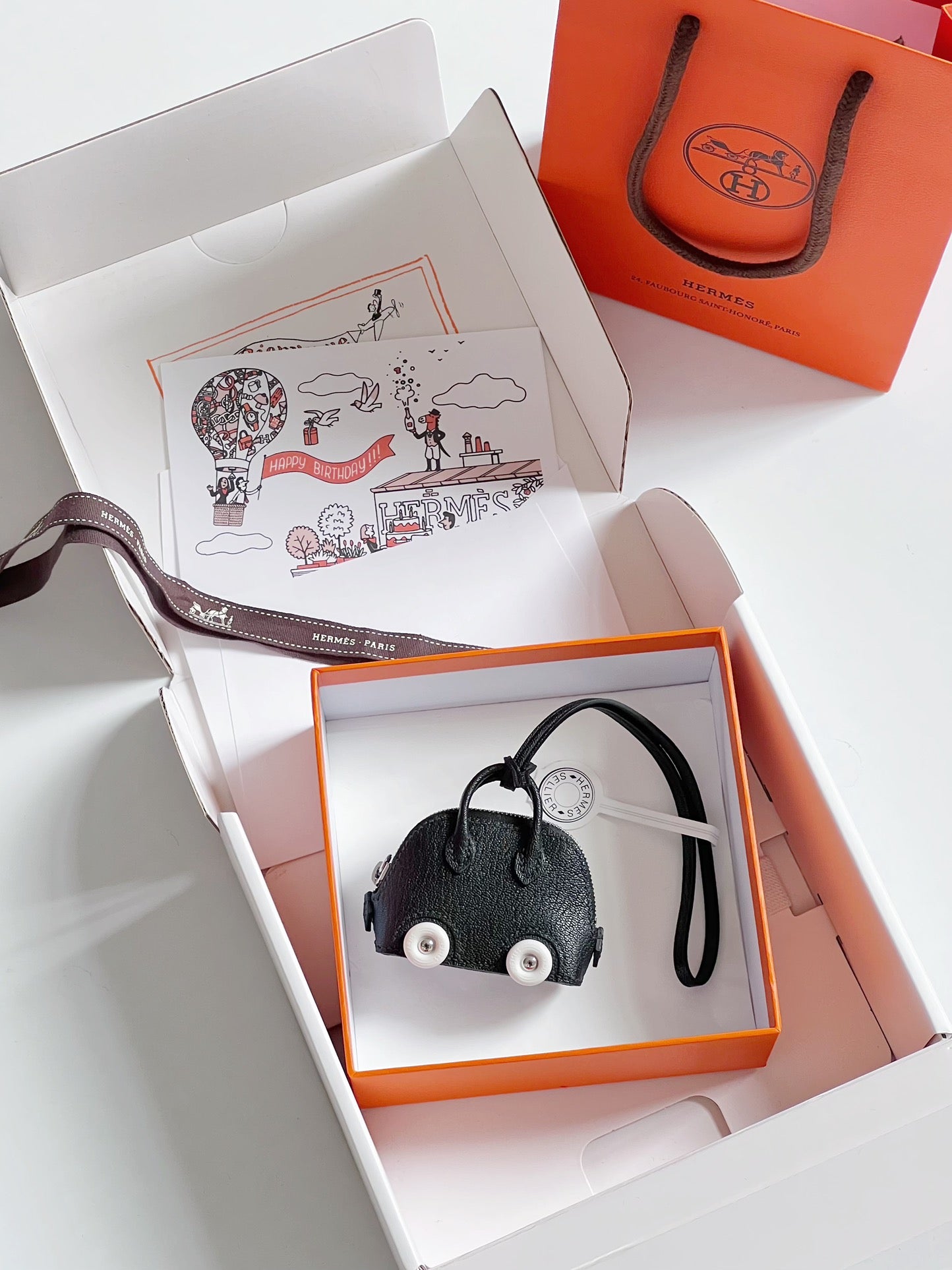 Hermes pendant Bolide on Wheels