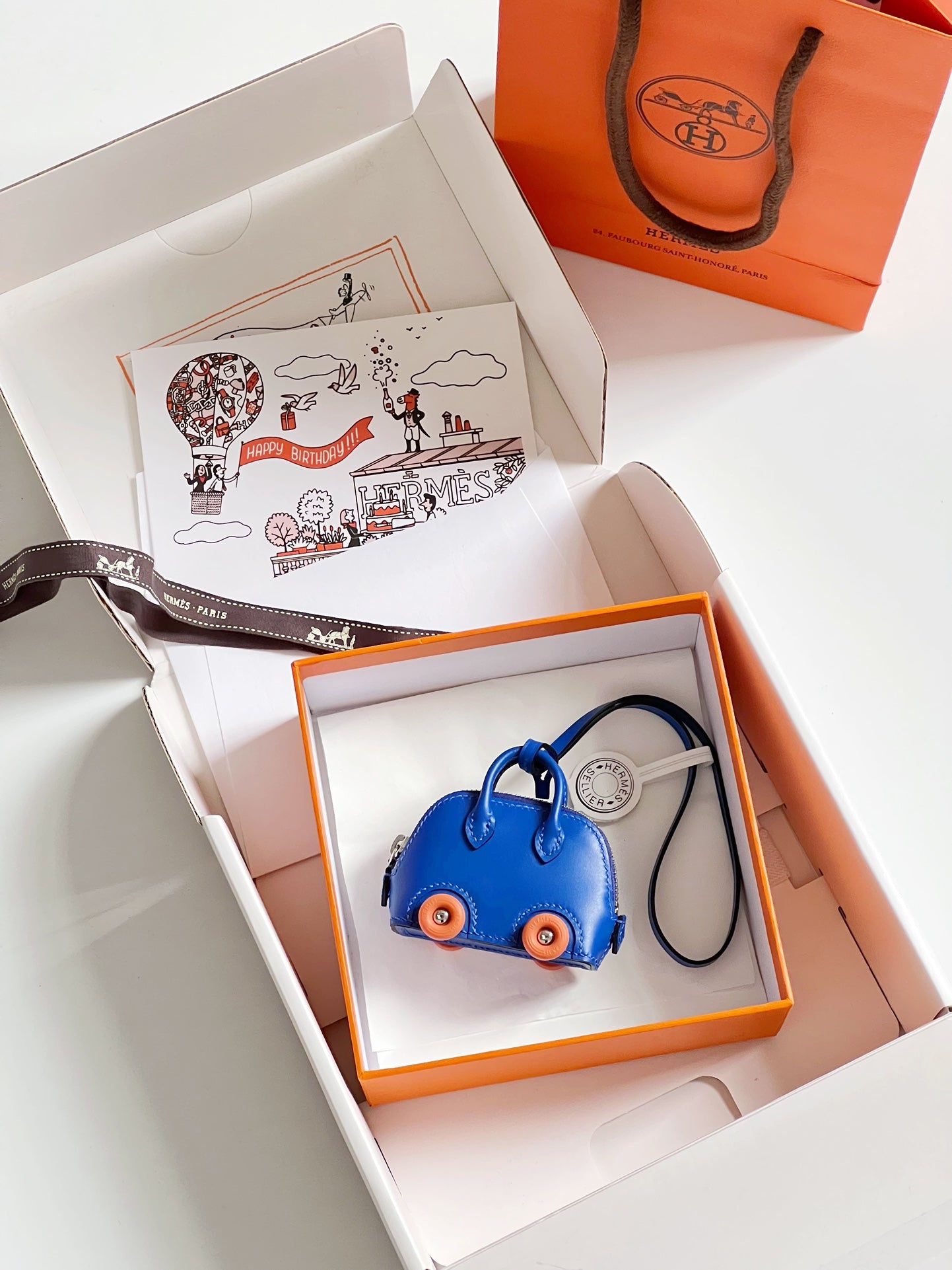 Hermes pendant Bolide on Wheels